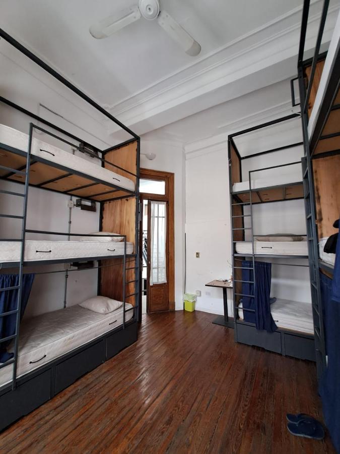 Bill And Bill Hostel Buenos Aires Exterior photo