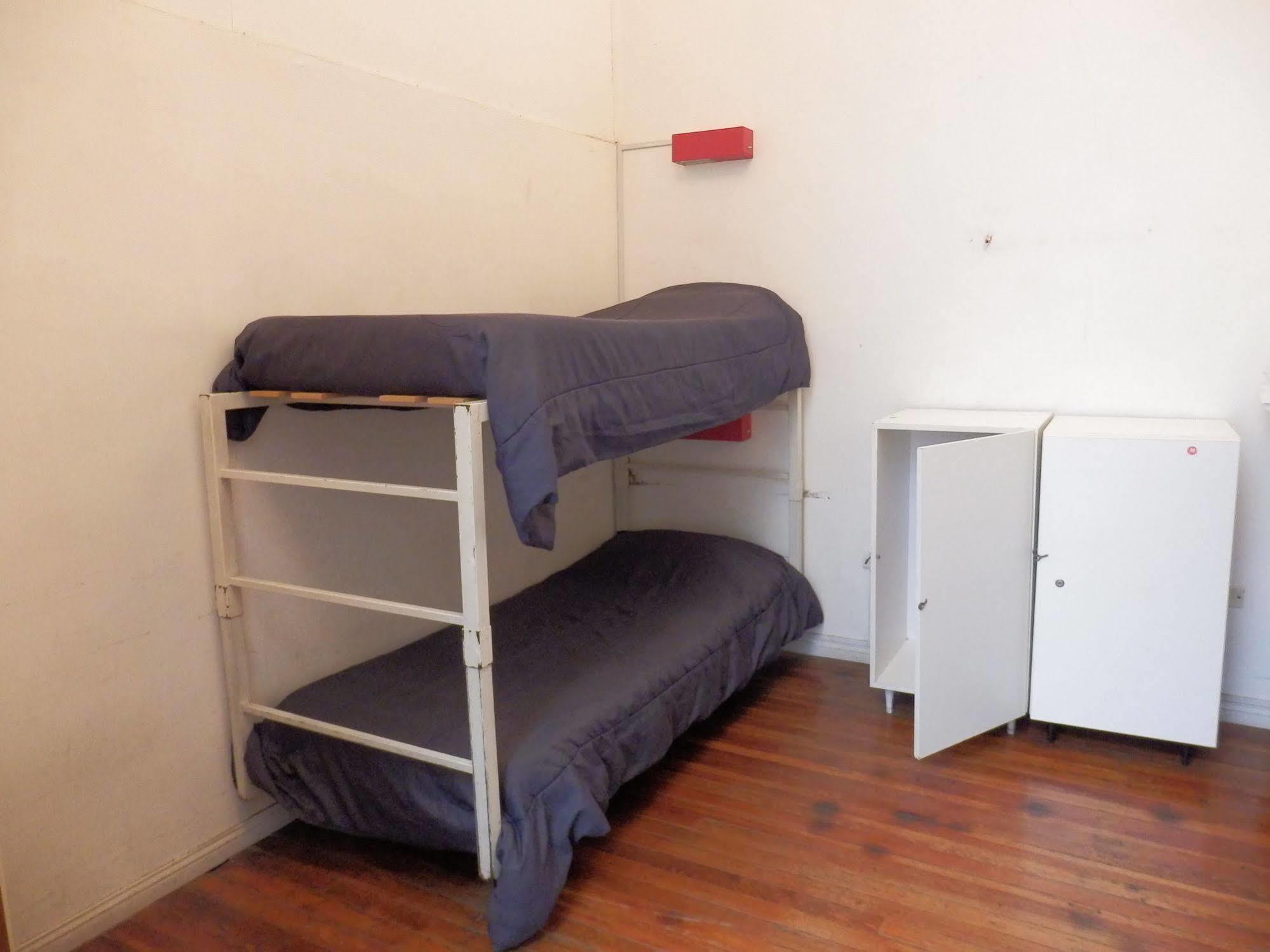 Bill And Bill Hostel Buenos Aires Exterior photo